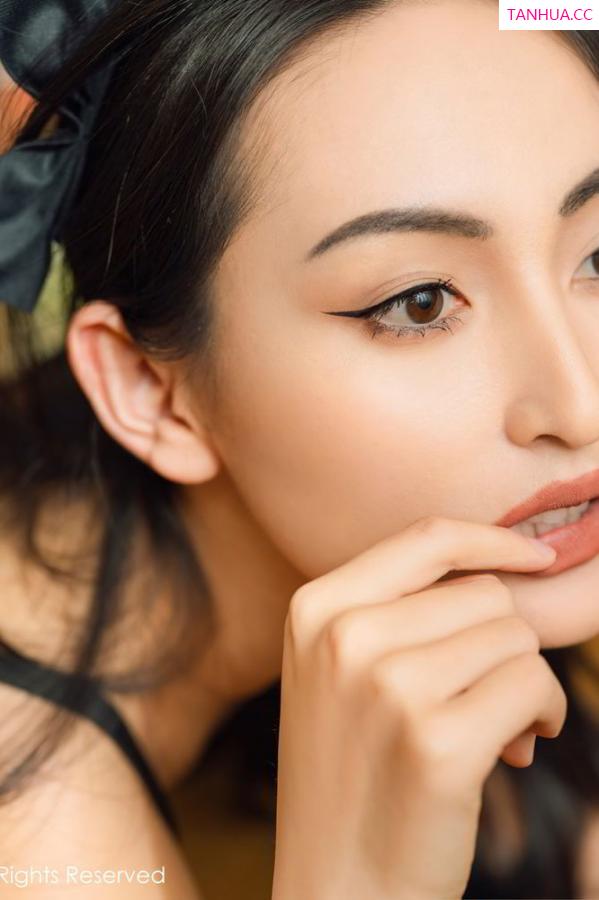 程慧娴  骨感美女陈舒羽 小野猫拥她入怀第26张图片